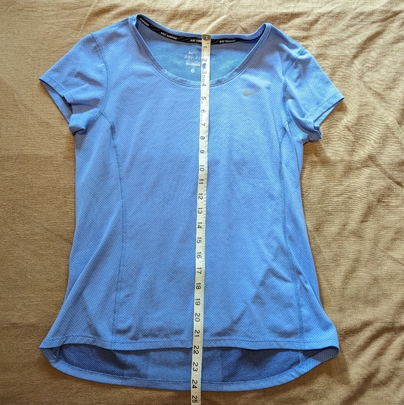 Nike Dri-fit Women's Running Shirt | Size Medium - Picture 5 of 9